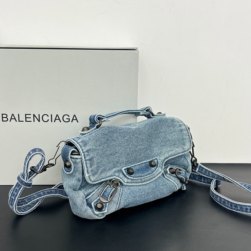 LBP17 Bag 22x8x12cm Shoulder bags