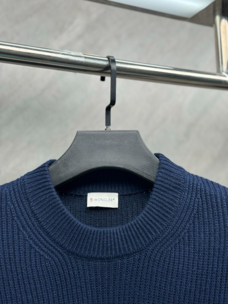 110119   New Mongolian micro seal wool knitted long sleeved Top quliaty 1:1 clothing