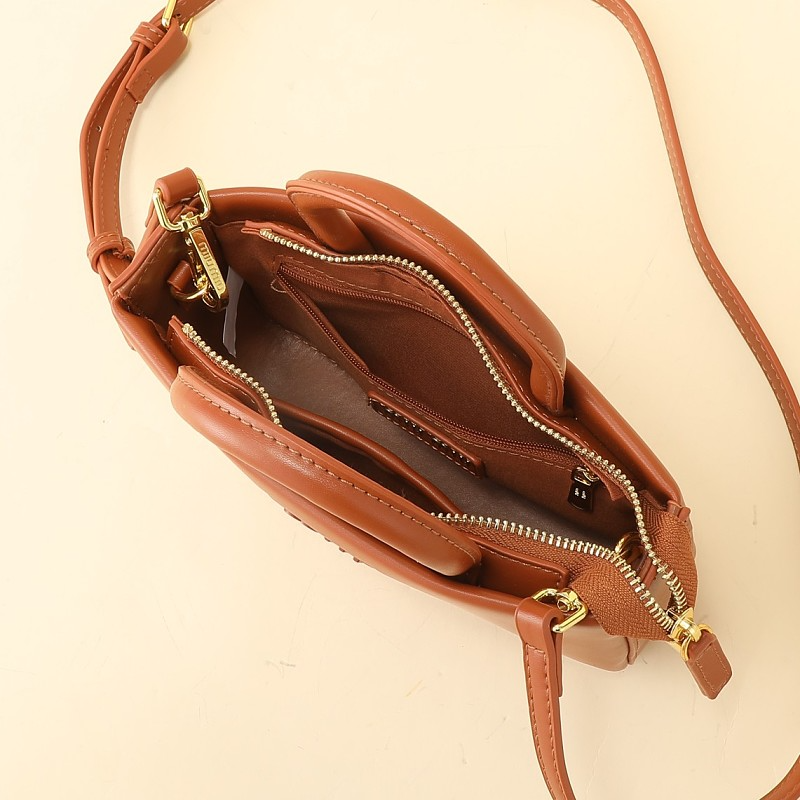 LMP20 bag 20-4-13CM Hand bag