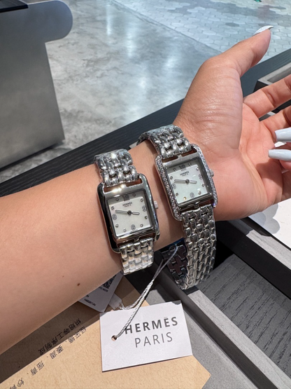 HW1  Women's new versatile 23x23mm watch