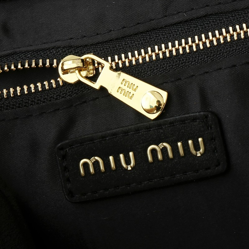LMP21 bag 22-8-11cm Hand bag
