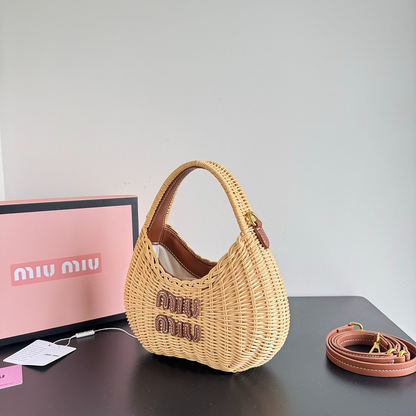 LMP17 bag 23-24-7cm Hand bag
