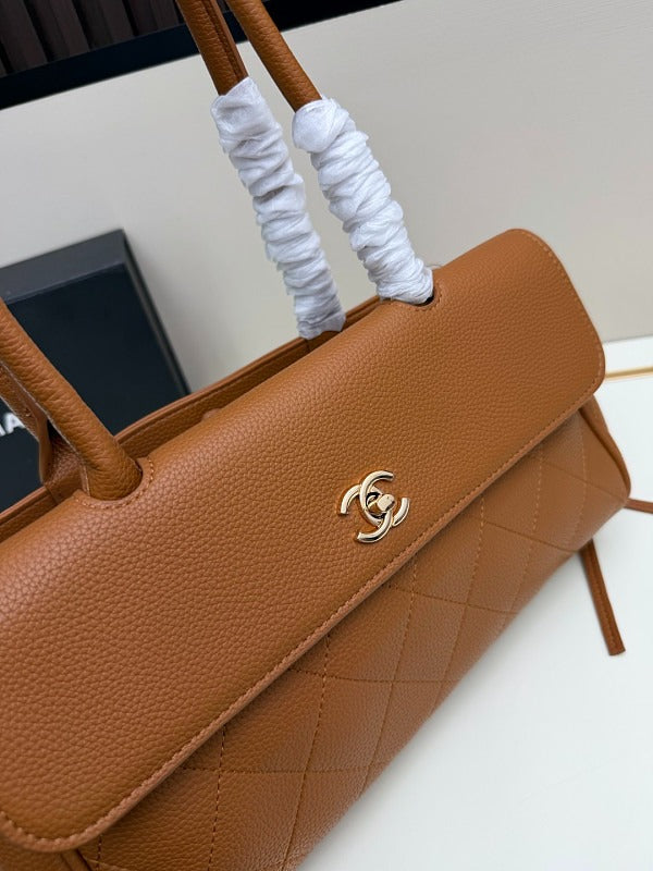 LCP136  Bag 33-17-13CM Shoulder bag