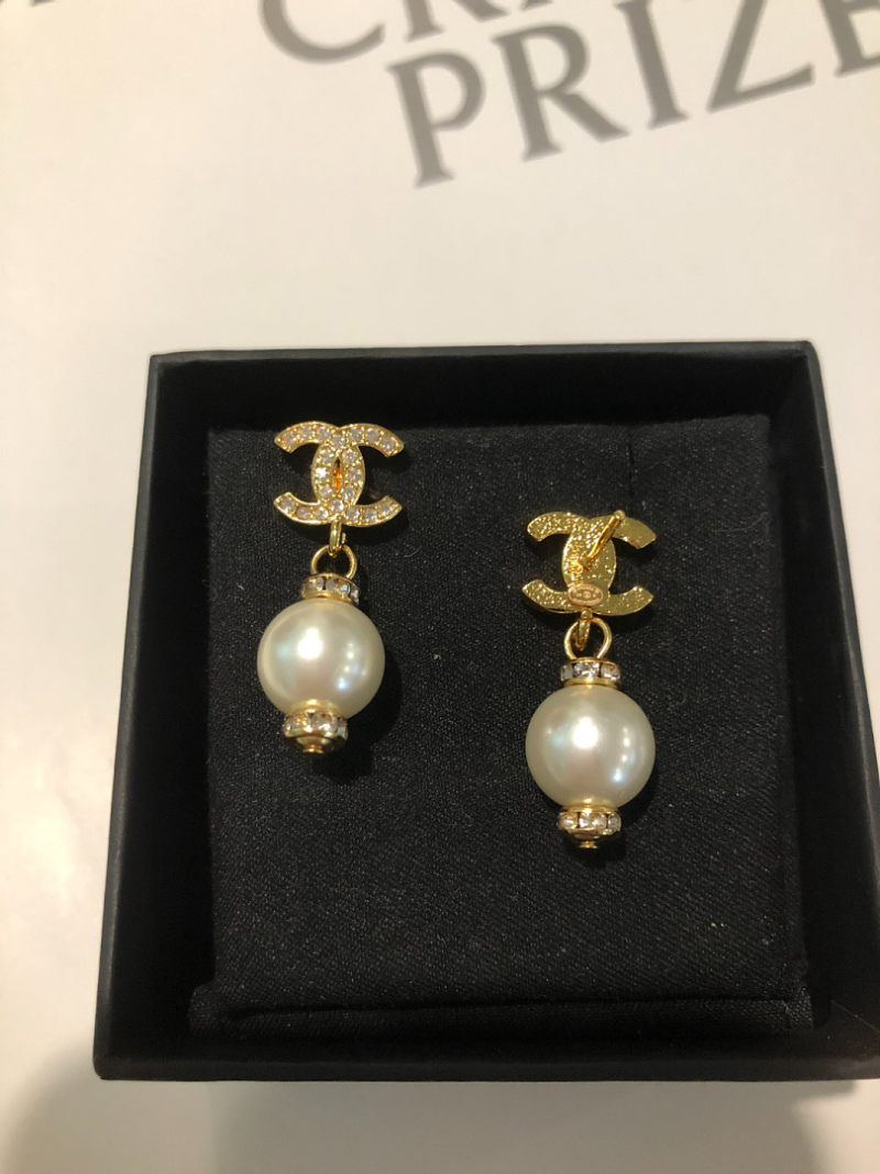 CHE84   Women's 26S Full Diamond Pearl Lantern Earnail Jewelry