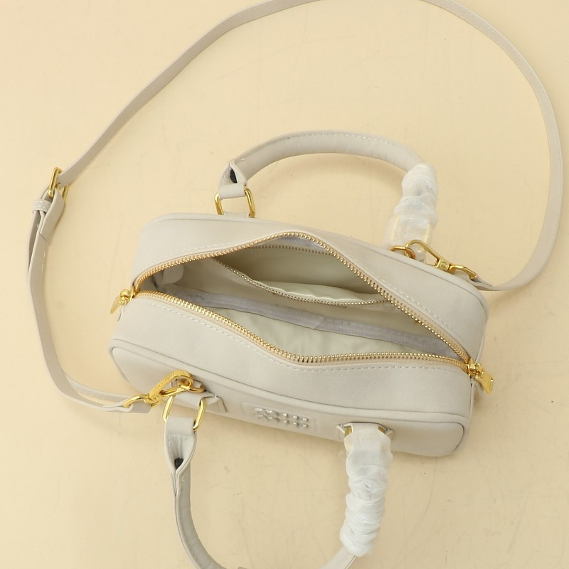 LMP21 bag 22-8-11cm Hand bag