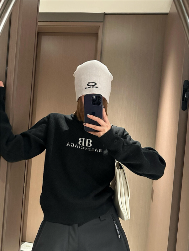 BAC13  New men's and women's letter jacquard round neck sweater clothing