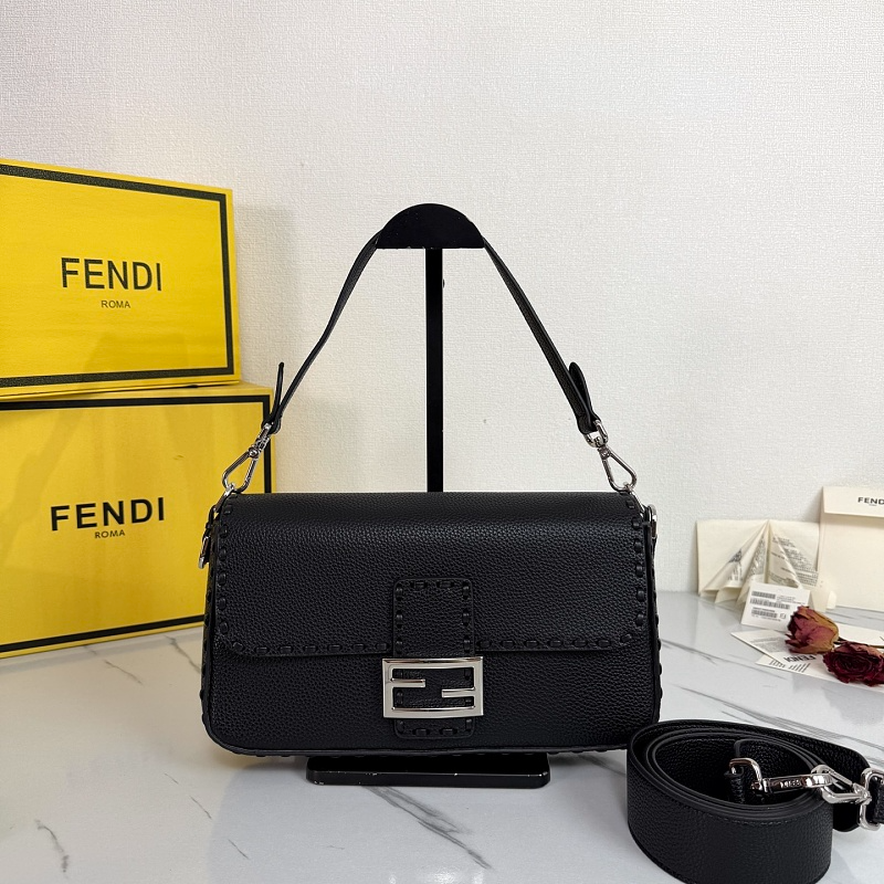 LFP30 bag 27-15-6CM Shoulder bags