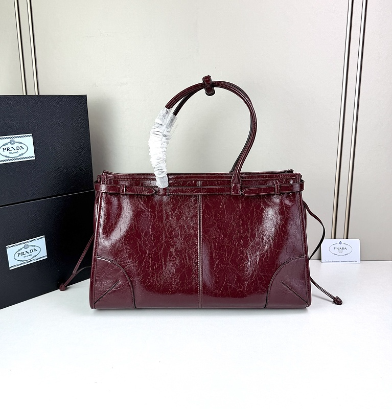 LPP43 bag 38-25-13cm Hand bag
