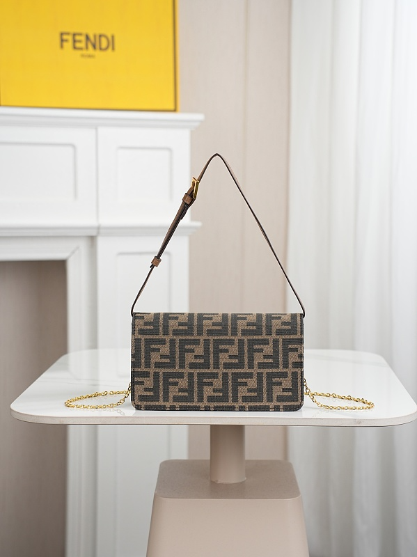 LFP53 bag 21-5-11.5cm Shoulder bags