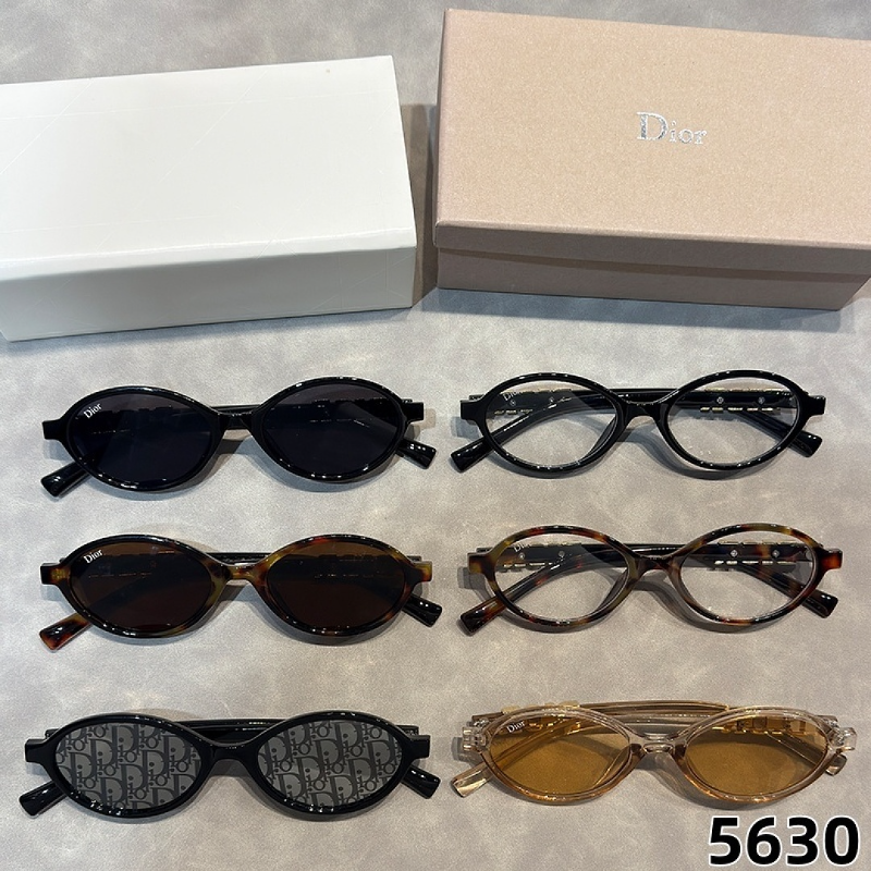 5630  Sunglasses with box