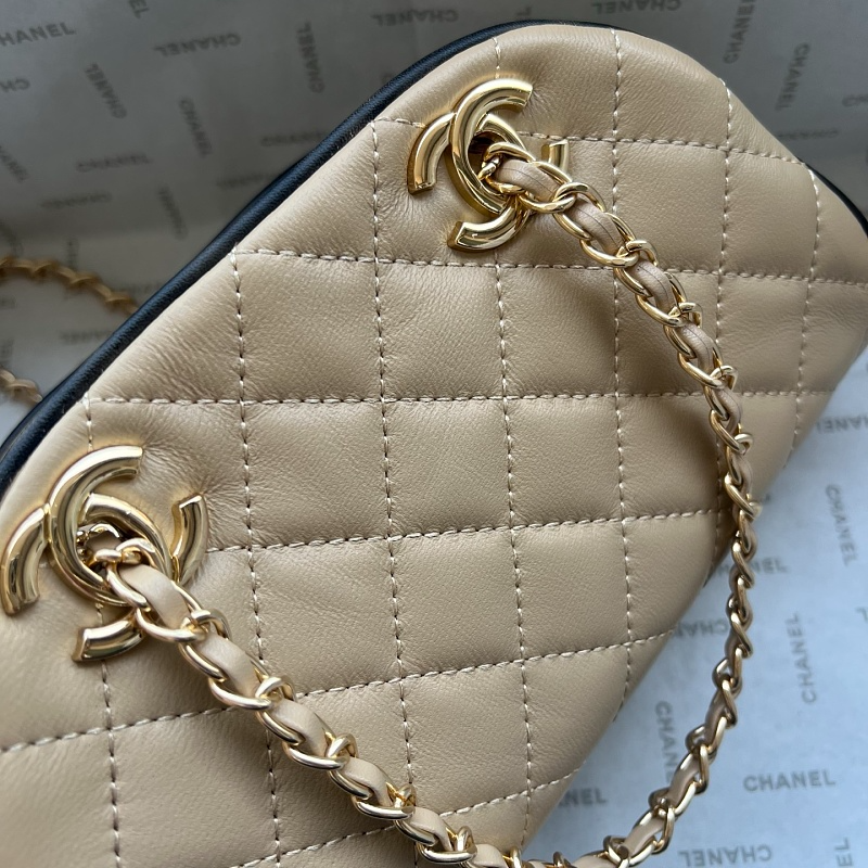 LCP50 bag 22-12cm Shoulder bags