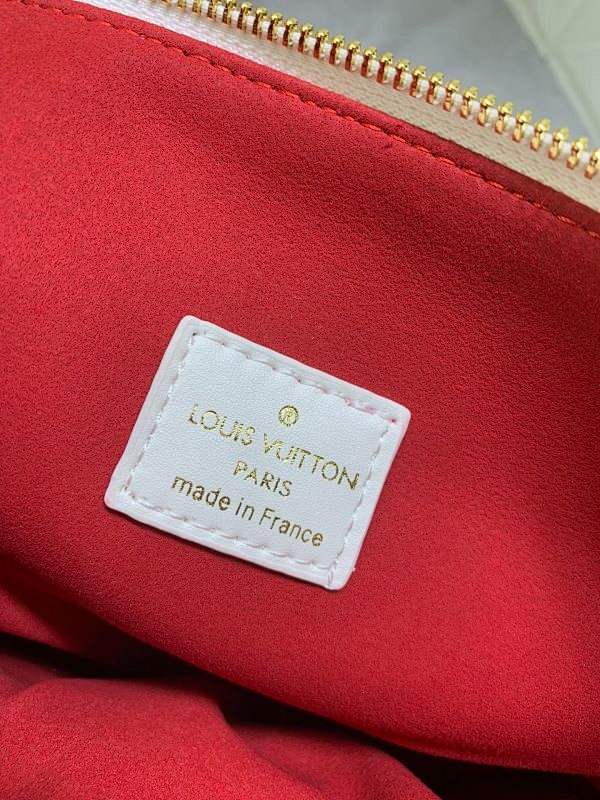 LLP5 Leather shoulder bag 26-20-12CM Hand Bags