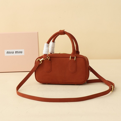 LMP21 bag 22-8-11cm Hand bag