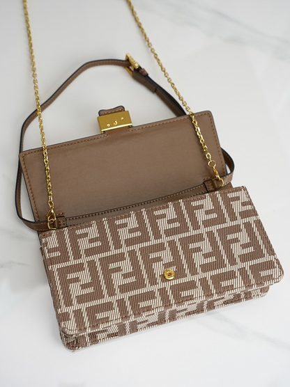 LFP53 bag 21-5-11.5cm Shoulder bags
