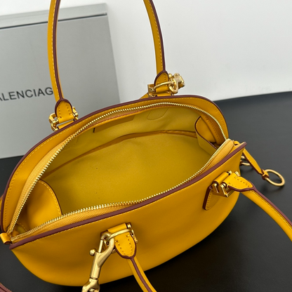 LBP13 bag 30-13-16cm Handbag
