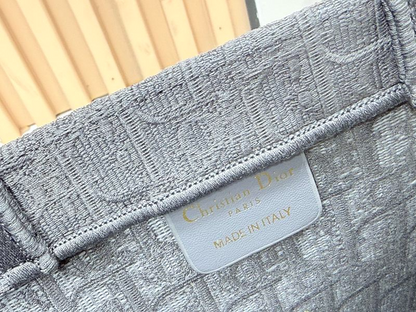 LDP33 bag  26-8-22cm 41-14-32cm 36-27-16cm Hand bag