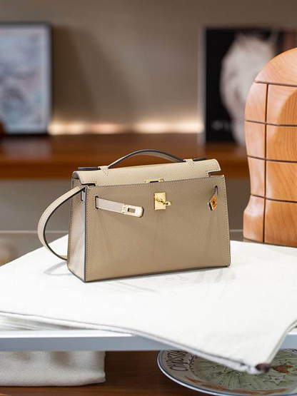 LHP17 bag 22-13-7CM Shoulder bags