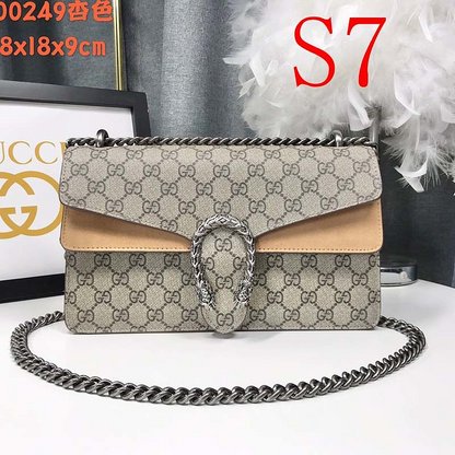 LGP65 bag 28-18-9cm Shoulder bags