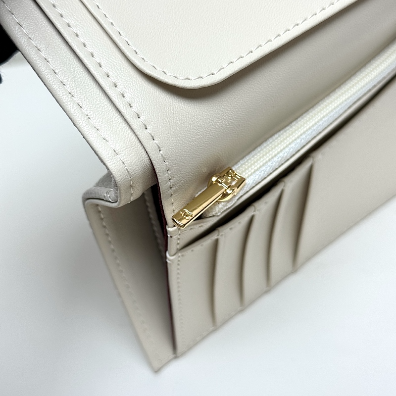 LCP53 Leather Wallets 15-10-3cm bag