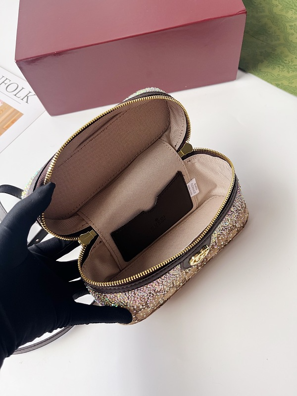 LGP66 bag 28-18-9cm Shoulder bags