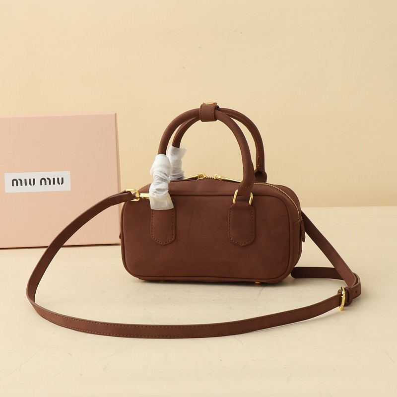 LMP21 bag 22-8-11cm Hand bag