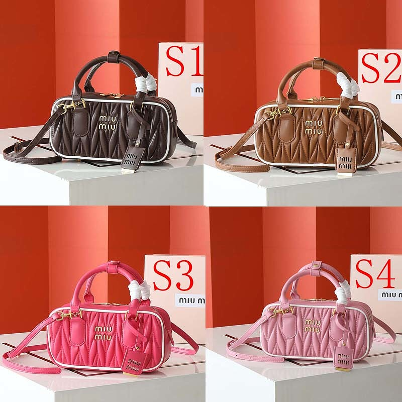 LMP23 bag 23-12-9cm Hand bag