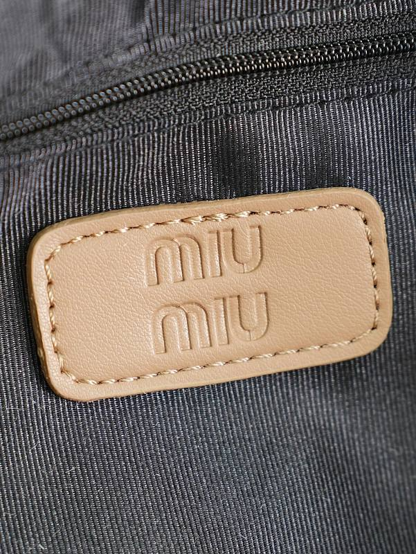 LMP18 bag 33-10-19cm Hand bag