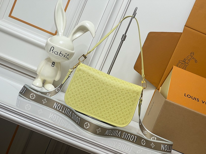 LLP299  bag 23-16-8.5CM Shoulder bags