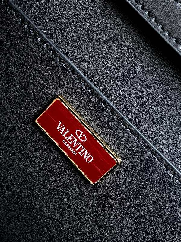 LVP8  bag 27-13-6cm 20-11-5 cm Shoulder bags