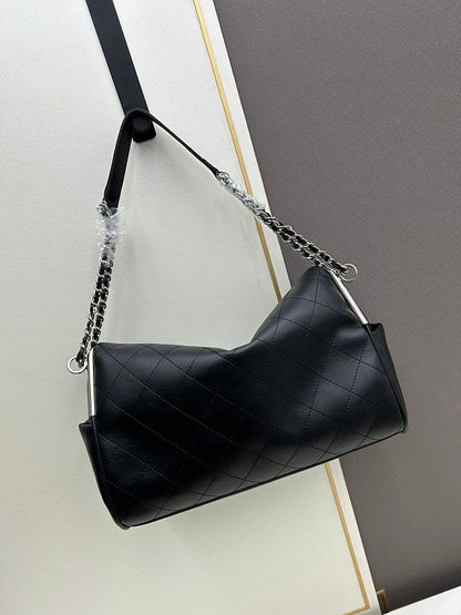 LCP135  Bag 35-11-24CM 30-11-22CM Shoulder bag