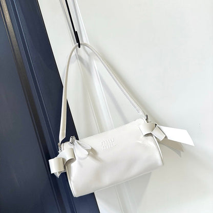 LMP28 bag 22-13-6cm Hand bag