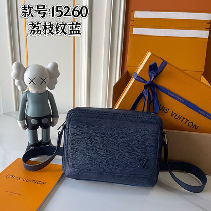 LLP303  bag 24×18×9cm Shoulder bags