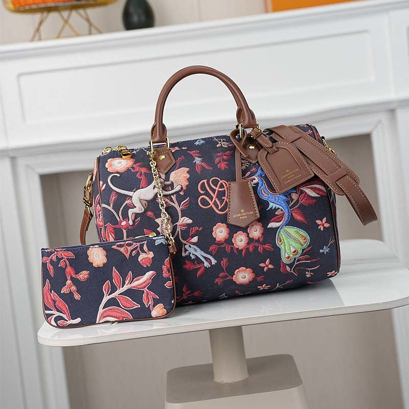 LLP329  Bag 30x22x19cm travel bag