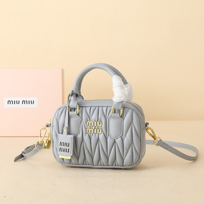 LMP19 bag 20-14-7CM Hand bag
