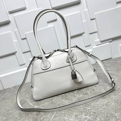LMP25 bag 32-19.5-11CM Hand bag