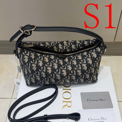 LDP67 Bag 22cm Shoulder bags