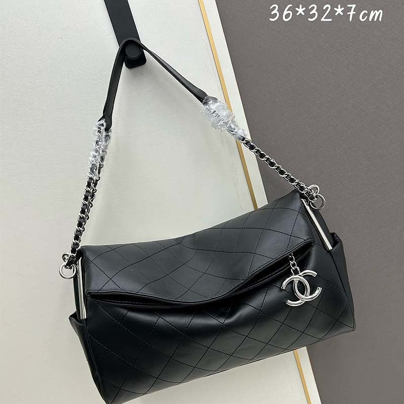 LCP135  Bag 35-11-24CM 30-11-22CM Shoulder bag