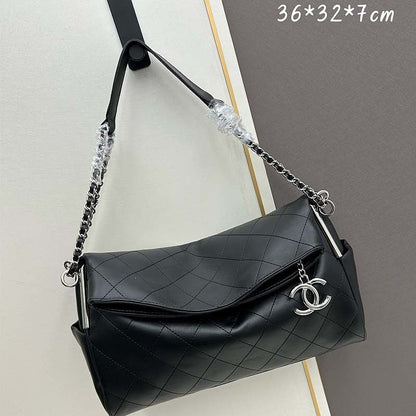 LCP135  Bag 35-11-24CM 30-11-22CM Shoulder bag
