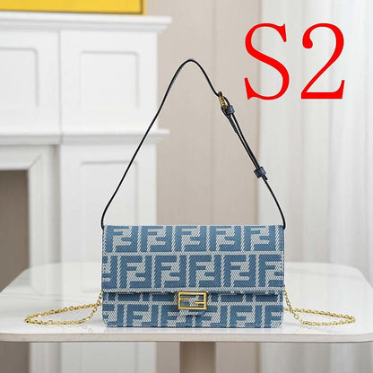 LFP53 bag 21-5-11.5cm Shoulder bags
