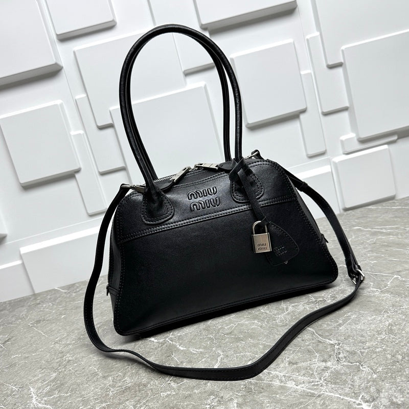LMP25 bag 32-19.5-11CM Hand bag