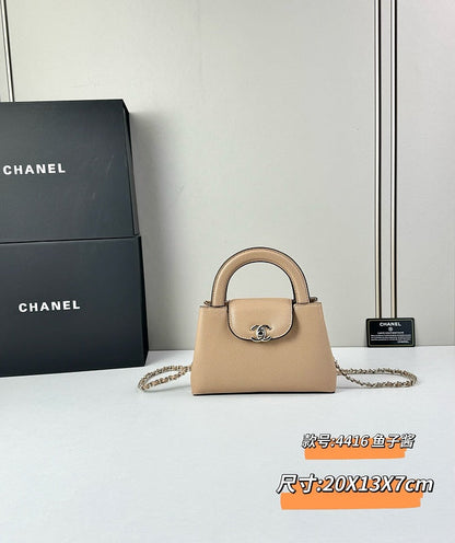 LCP112 bag 20-13-7cm  Shoulder bags