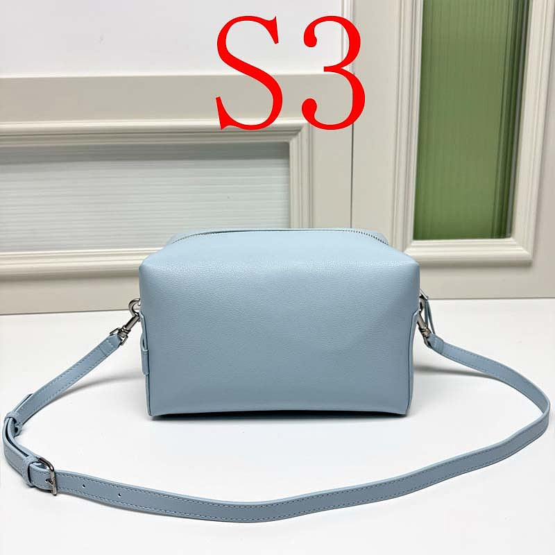 LCP133  Bag 22x16x10cm Shoulder bag