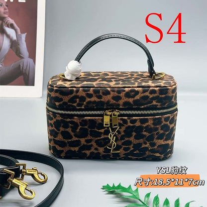 LYP56 bag 18.5-11-7cm  Shoulder bags