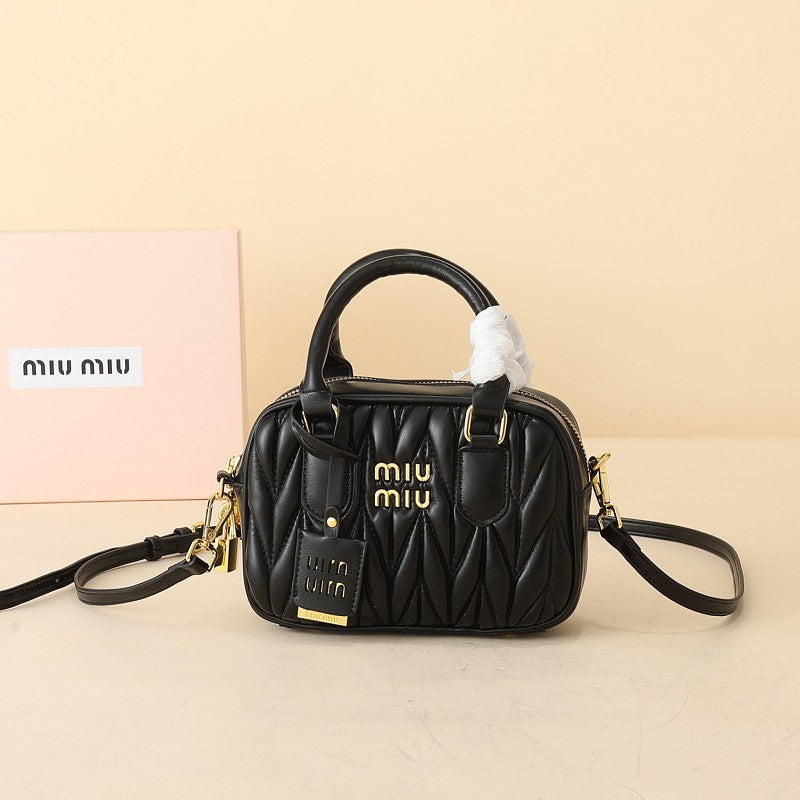 LMP19 bag 20-14-7CM Hand bag