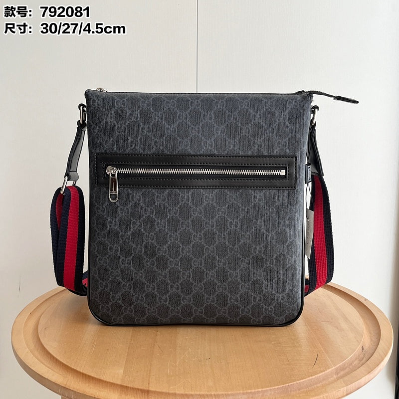LGP90  bag 23.5-21-4.5cm 27-28.5-5cm Shoulder bags