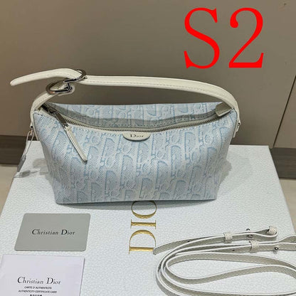 LDP67 Bag 22cm Shoulder bags