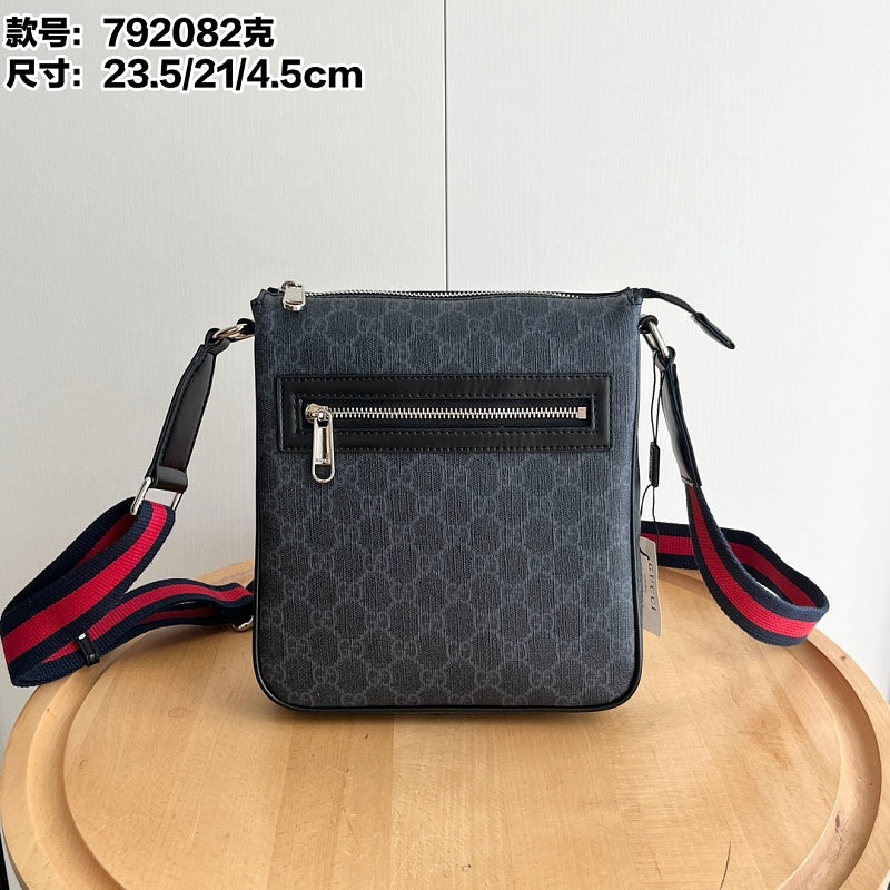 LGP90  bag 23.5-21-4.5cm 27-28.5-5cm Shoulder bags