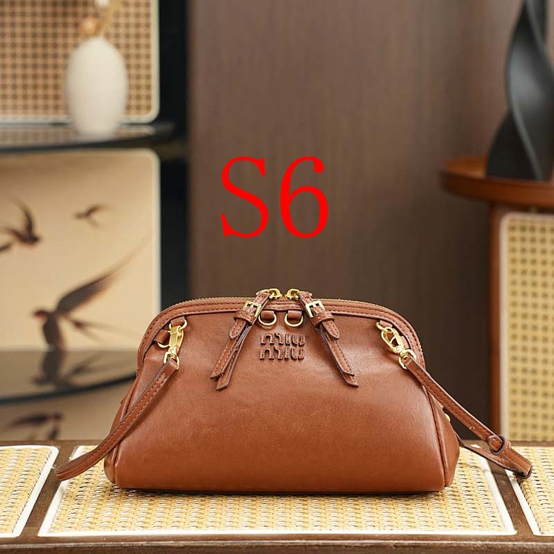 LMP22 bag 24-10-14cm Shoulder bags