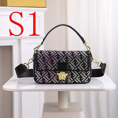 LFP46 bag 27-15-6CM Shoulder bags
